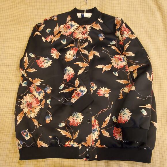 Chaps‎ Women's Black Floral Snap Front Satiny Bomber Jacket Sz 1X - Picture 4 of 8